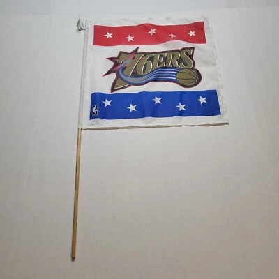 NBA Philadelphia 76ers Bandera WinCraft Deportes Blanco Y2k Foto 1 de 4