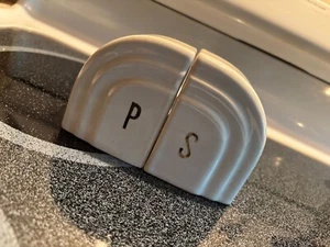 Vintage Art Deco Bookend Style White/Black Salt & Pepper Shakers - Picture 1 of 8