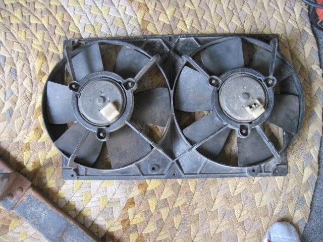 Motor Porsche 944turbo Motor Radiador Ventilador Motor con Cubierta OEM Foto 1 de 1