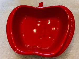 One Cerise Cherry Red Stoneware Mini Apple Dish Baker 6 1/4" - Le Creuset - Picture 1 of 5