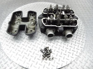 2011 11-16 Triumph Bonneville T100 Cylinder Head Engine Valve Cover *READ DESC* - Picture 1 of 15