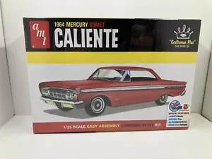 AMT Mercury Comet 1:25 Model Kit - Black (AMT1334) - Picture 1 of 6