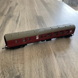 TRI-ANG `OO GAUGE` R423 LMS Mk1 MAROON BRAKE COACH RN 5051 - Bild 1 von 8