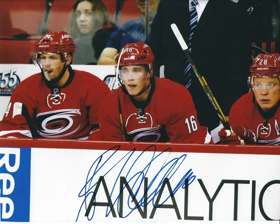 Foto autografiada firmada 8x10 de ELÍAS LINDHOLM Carolina Huracanes - Certificado de autenticidad Foto 1 de 1