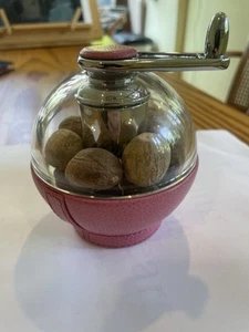 Nutmeg Grinder- Pink Leather - Picture 1 of 4