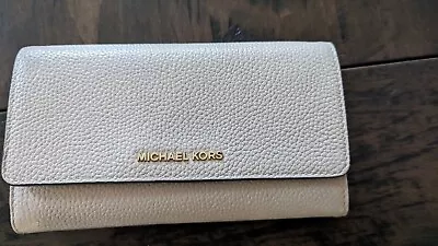 New Michael Kors Jet Set Travel Large Trifold Wallet Leather Sunset Rose • 40€