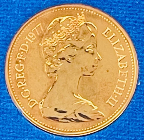 1977 Great Britain Coin 2 New Pence KM# 916 PROOF UNCIRCULATED Queen Elizabeth Cover