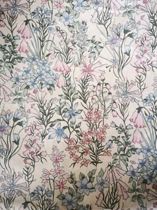 Cotton Floral Length Remnant 280cm - Picture 1 of 4