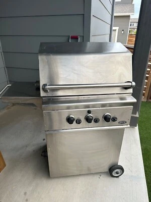 Parrilla de gas natural DCS 30 pulgadas Foto 1 de 4