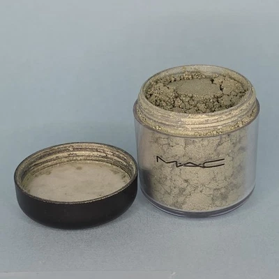 MAC Pigment Powder Eye Shadow Pastorale C96 7.5g / .26 oz Rare - Image 1 of 4