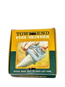 Townsend Fish Skinner Vintage Fishing Tool In Original Box - Easy Scaler/Skinner - Picture 1 of 3