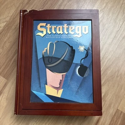 Stratego Wooden Box 2005 - Complete  - Image 1 of 4