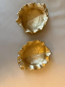 2x Teller in Goldene Farbe , Dekorative Weihnachten fest Feier , Top erhalten - Bild 1 von 2