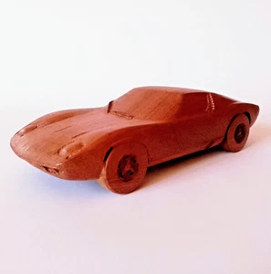 1:14 Wooden Car Model – Classic Sports Coupe - Vintage Collectible Gift - Picture 1 of 10