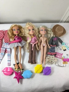 Bratz Muñeca Set Cloe & Raya Ropa Cepillos, Zapatos Pendientes Piezas Accesorios - Imagen 1 de 11