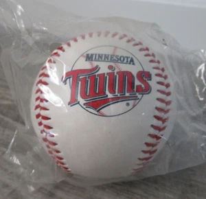 Minnesota Twins Rawlings Souvenir Baseball 1997 A.L. Vtg Logo Ball Vinyl Cover - Picture 1 of 4