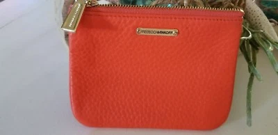 Rebecca Minkoff 卵石纹皮革腕带 * 美丽!!! — 第 1/3 张图片