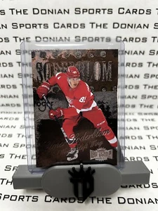2022-23 UD SkyBox Metal Universe Retro Rookie Elmer Soderblom #R-16- Red Wings - Picture 1 of 2