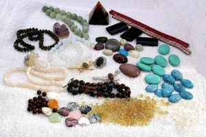 TWO POUNDS BEAD STRANDS CABS PENDANTS LOOSE BEADS BELOW COST CLOSEOUTS DD#15 - Picture 1 of 3