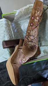 Sam Edelman Winnie, Whiskey Suede boots 9.5, 3" Heel Womens New with Box - Picture 1 of 8