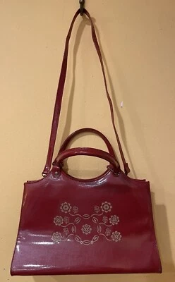 Bolso/cartera Victory de charol rojo recortada floral como nueva Foto 1 de 4