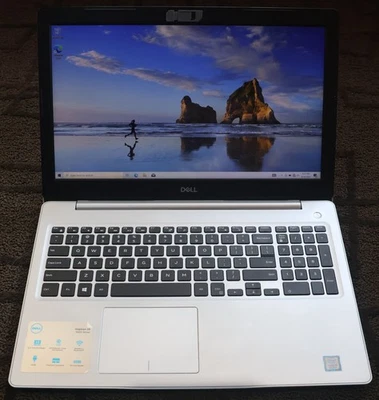 Dell Inspiron 15 5570 - Intel Core i3-8130U - 4GB DDR4 RAM - 1 TB - Weak Battery - Image 1 of 4