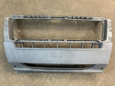 Parachoques delantero Dodge Promaster 2500 2014-2018 texturizado sin faros antiniebla Foto 1 de 4