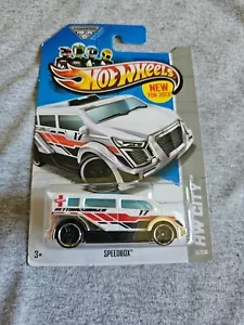 2013 Hot Wheels SPEEDBOX Bianco 15/250 GRANDE SCHEDA Salvataggio - Foto 1 di 4