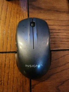 Insignia Wireless Optical Mouse Silver 5 Button Tested Battery Powered - Picture 1 of 3
