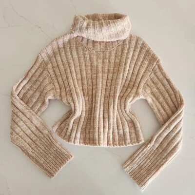 Suéter Acanalado Urban Outfitters Talla XS Mujer Recortado Melocotón Cuello Alto Neutro Foto 1 de 4