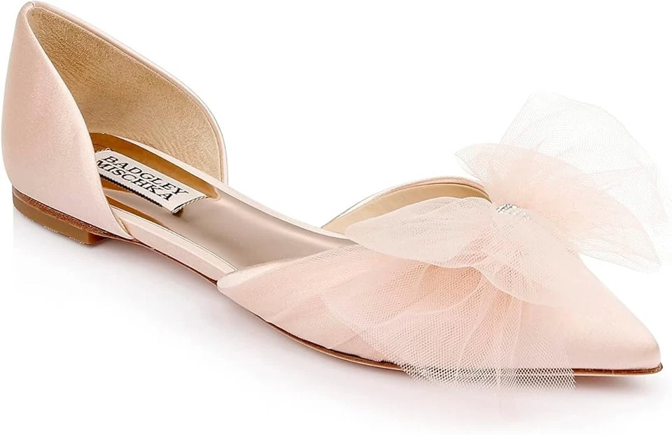 Badgley Mischka Mujer Fergie Ballet Plano, Seashell Satinado, Talla 6, Nuevo Foto 1 de 4