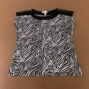 Dressbarn Women's Petite Medium Black White Zebra Short Sleeve Pullover Blouse - Picture 1 of 8