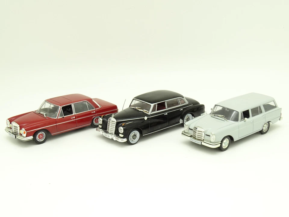 Ixo SB 1/43 - Lotto Di 3 Mercedes 300 SEL - 300D - Universale - Immagine 1 di 1