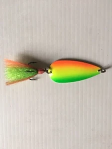 Lure With A 2/0 Hook - Picture 1 of 3