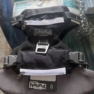 OUTWARD HOUND Boulder Adventure Harness. New. Size Small. - Picture 1 of 4