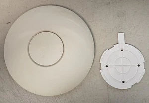 Punto de acceso inalámbrico de largo alcance Ubiquiti UAP-AC-LR 802.3af - Imagen 1 de 2