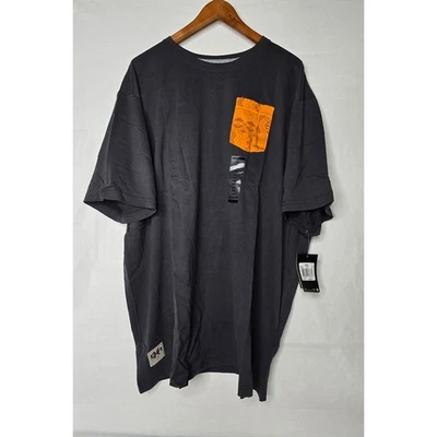 Camiseta Nike Sportswear Negra Mes de la Historia Gráfica Bolsillo Para Hombre 4XL Foto 1 de 4