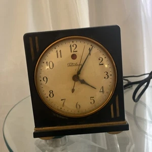 Vintage Telechron Art Deco Bakelite Clock ~ Working! Free Shipping - Picture 1 of 21