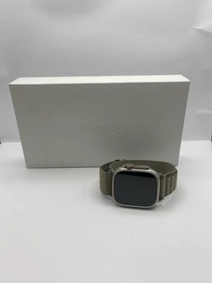 Apple Watch Ultra 2 49mm Titan Alpine Loop - Oliv - (GPS+Cellular) - Ohne MwSt.* - Bild 1 von 2