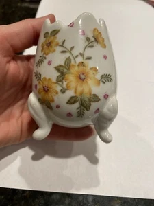 Vintage Made in Japan Yellow Flowers Easter Egg Porcelain Ceramic Planter Vase - Picture 1 of 10
