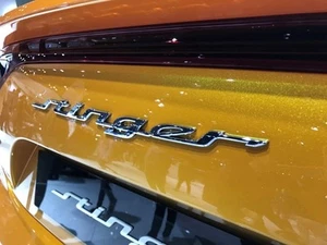 Genuine OEM Rear Trunk Stinger Letterring Emblem Badge For 2018~2023 Kia Stinger - Picture 1 of 9