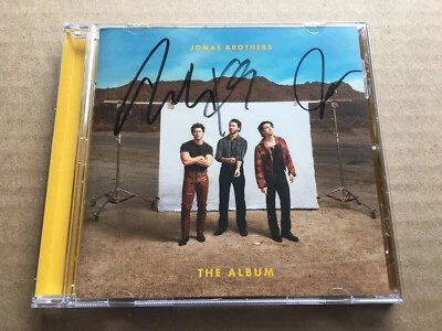 Signed Jonas Brothers "The Album" CD Autographed Nick Joe Kevin Auto Foto 1 de 4