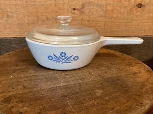 Padella per salsa vintage Corning Ware blu fiordaliso P-81-B 1 pinta con coperchio P-81-C - Foto 1 di 11