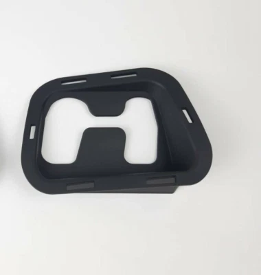 Se adapta a Chevy Suburban Tahoe Avalanche 2007-2013 parachoques delantero derecho gancho de remolque bisel Foto 1 de 4