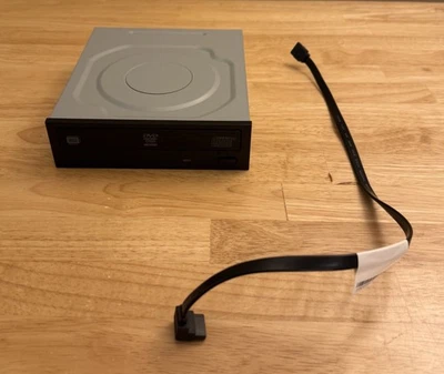 Lenovo SATA DVD Recordable CD-RW Drive - DVD/CD Rewritable Drive DH-16AESH - Image 1 of 4