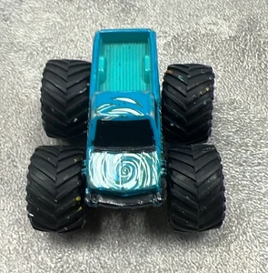 MICRO MACHINES GALOOB MONSTER CHEVY SILVERADO PICKUP CICLONE AZZURRO ACQUA (SC1) - Picture 1 of 7