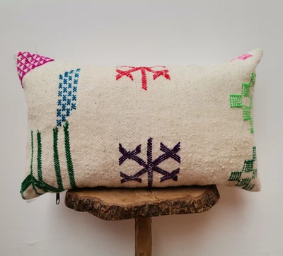 Moroccan Handmade Kilim white Cushion Cover Throw Pillow Case Sofa boho. - Image 1 of 4