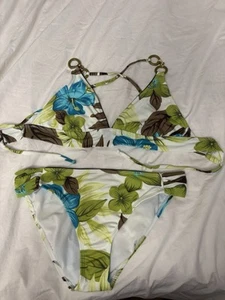 Ladies Leilani 2 Piece. Size 12. Gently Loved Condition. - Picture 1 of 5