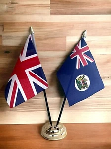 UNION JACK und HONGKONG KOLONIAL TISCHFLAGGE SET 2 Flaggen plus BASIS 26 cm hoch - Bild 1 von 1