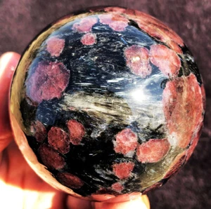 2,75" 602g Gold Flash Russischer Astrophyllit Roter Granat & Pyrit Kugel IP1732 - Bild 1 von 12